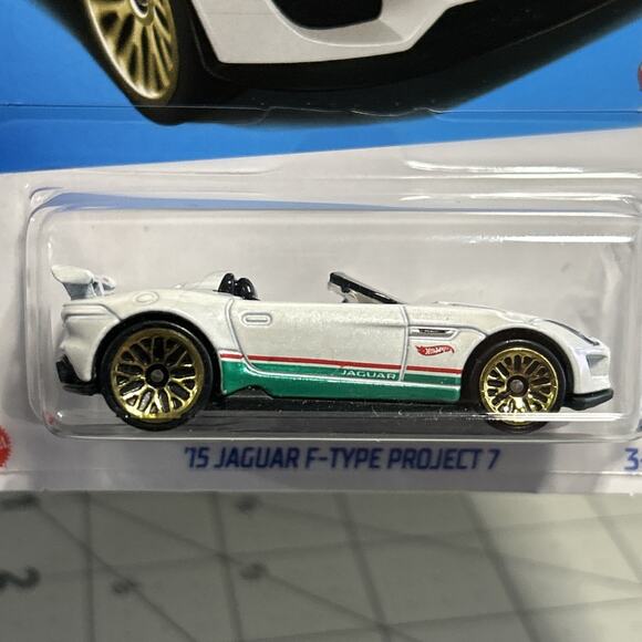 Hot Wheels '15 JAGUAR F-TYPE PROJECT 7 HW ROADSTERS 5/5 1:64 - Picture 3 of 7